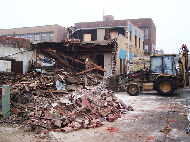 32_215_fifth_street_demolition.jpg
