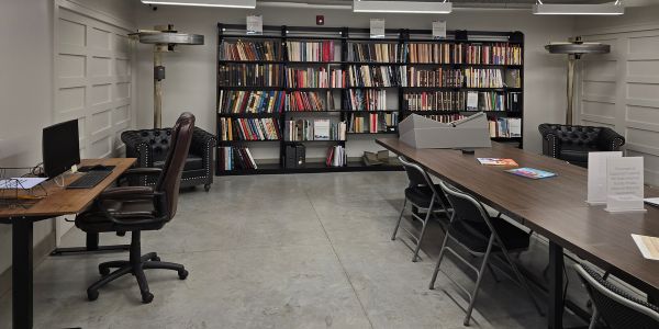 Repoting Room Reading & Research Room | Ames History Museum